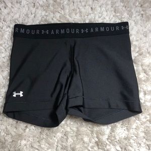 Black Under Armour spandex